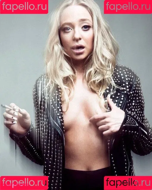 Portia Doubleday Onlyfans Photo Gallery 