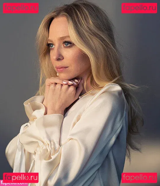 Portia Doubleday Onlyfans Photo Gallery 