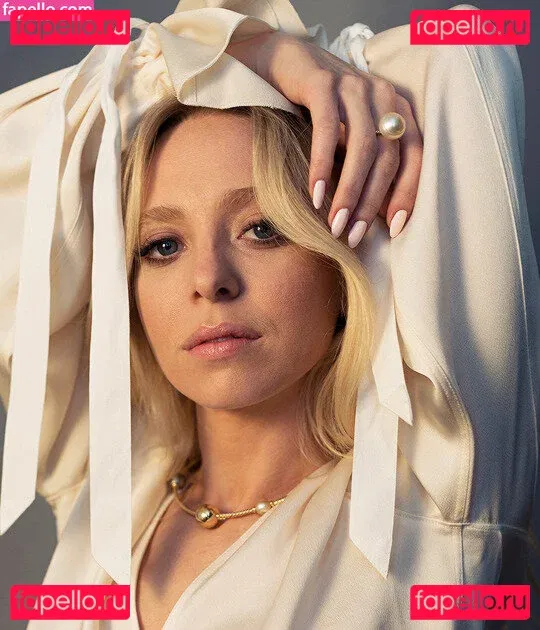 Portia Doubleday Onlyfans Photo Gallery 