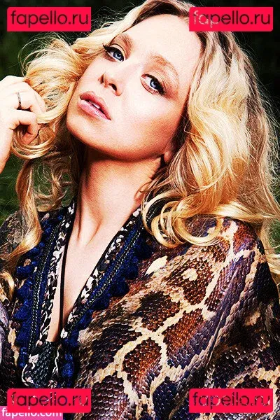 Portia Doubleday Onlyfans Photo Gallery 