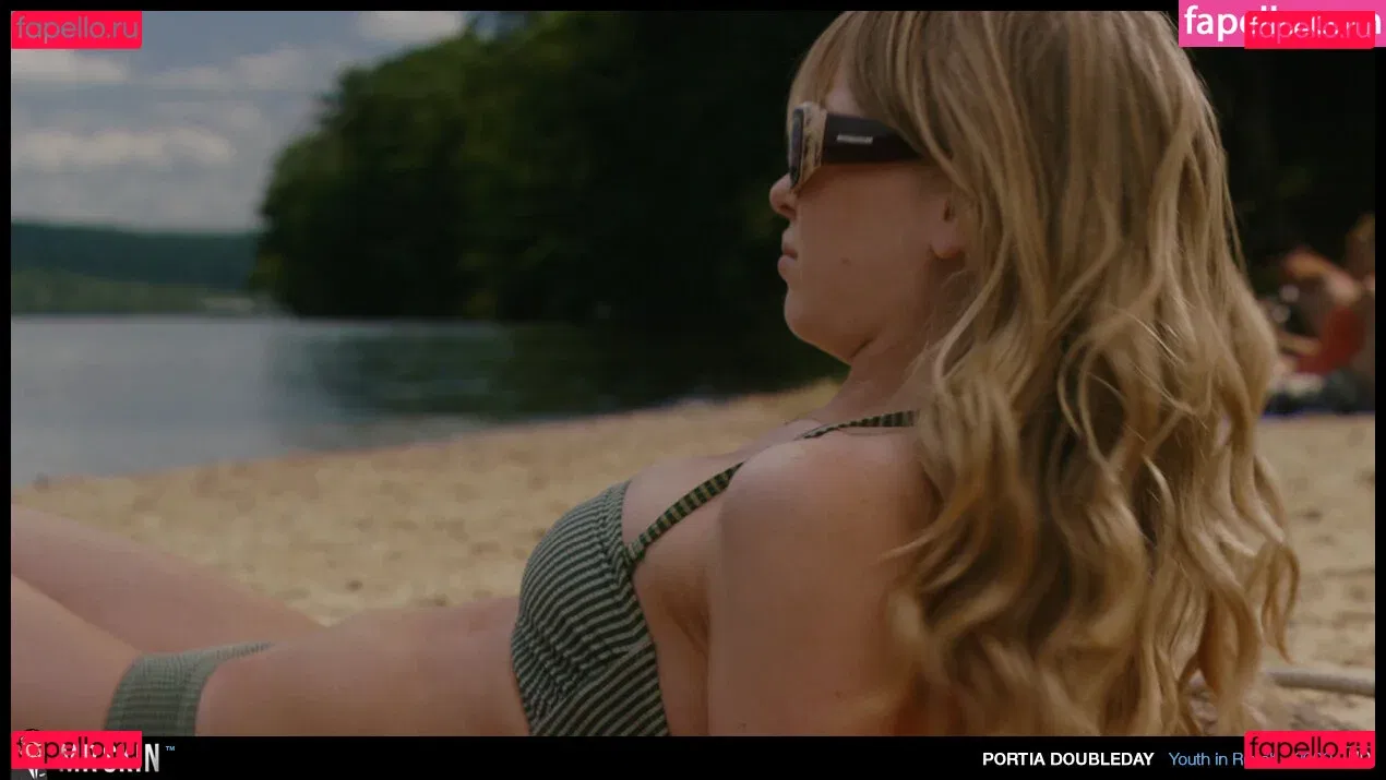 Portia Doubleday Onlyfans Photo Gallery 