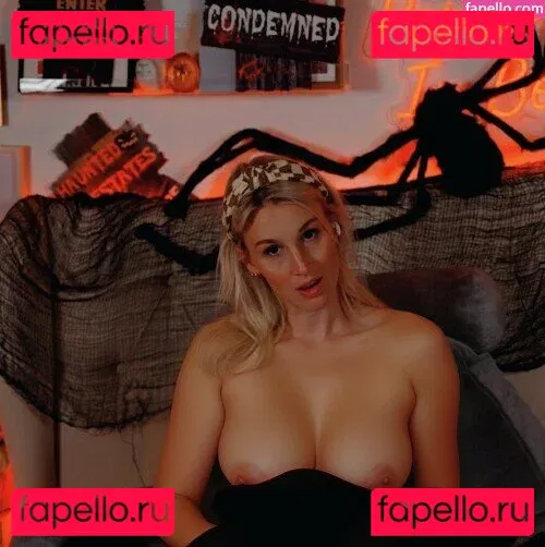 Cassie Popcorn Onlyfans Photo Gallery 