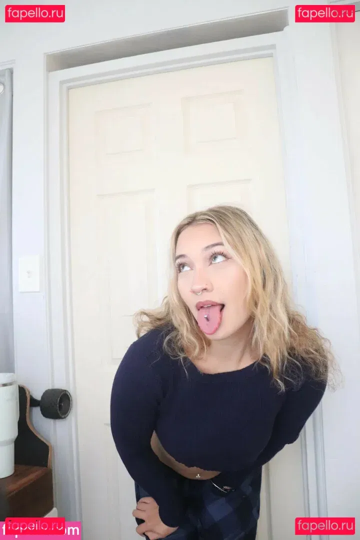 Halia Beamer Onlyfans Photo Gallery 