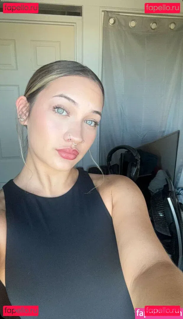 Halia Beamer Onlyfans Photo Gallery 