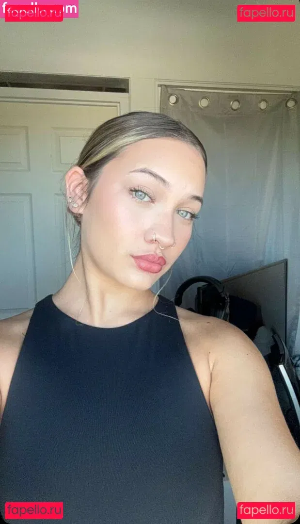 Halia Beamer Onlyfans Photo Gallery 