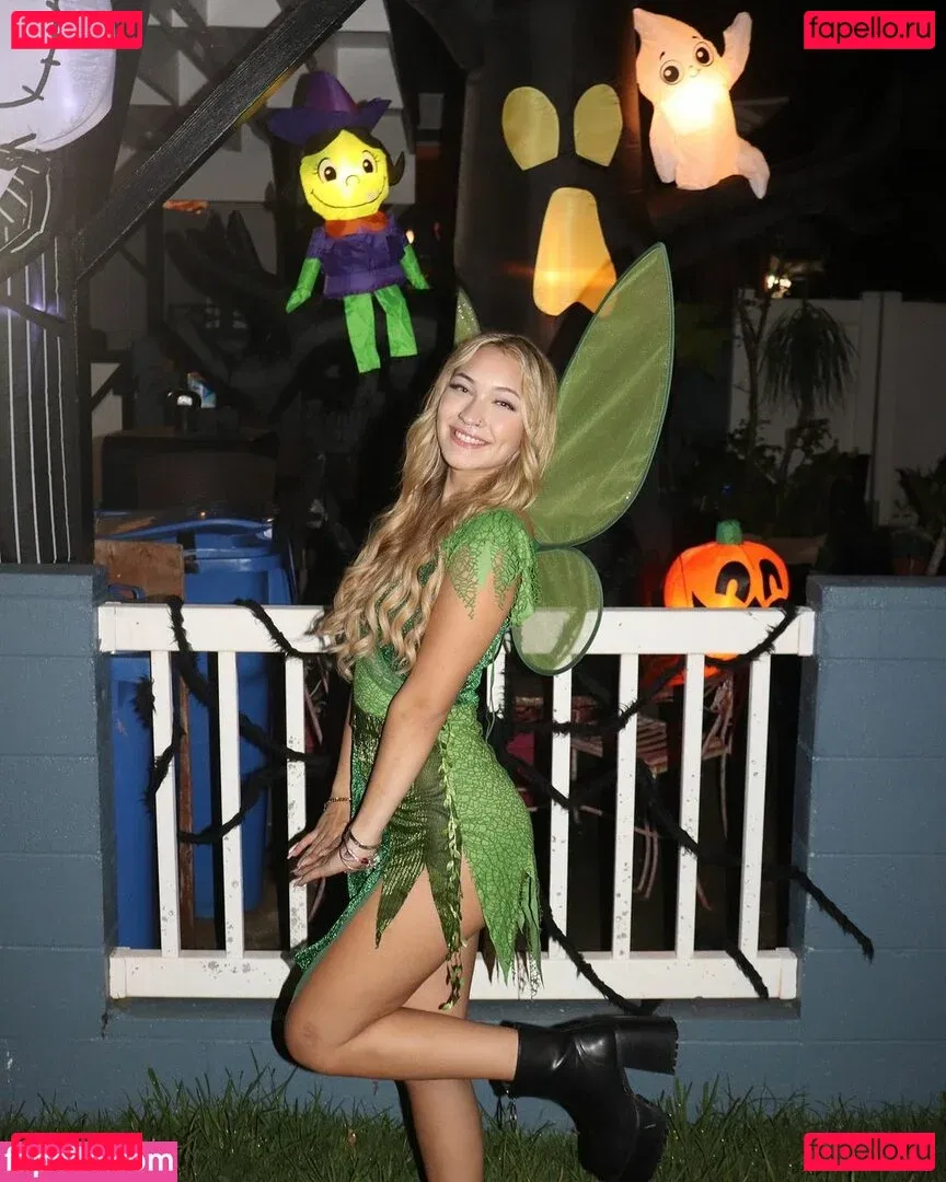 Halia Beamer Onlyfans Photo Gallery 