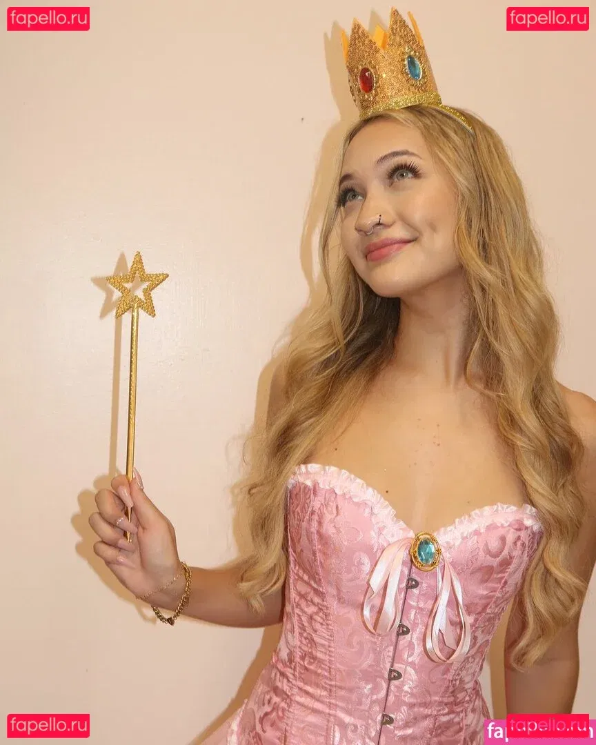 Halia Beamer Onlyfans Photo Gallery 