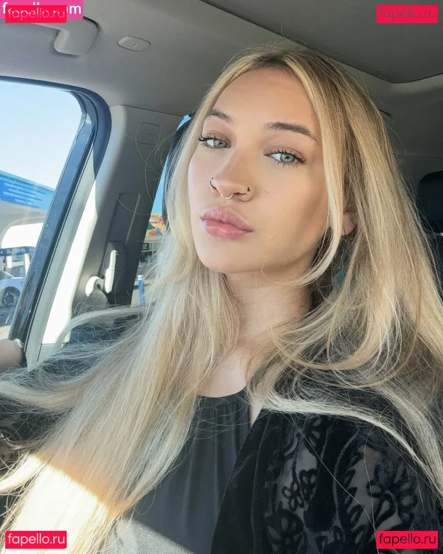 Halia Beamer Onlyfans Photo Gallery 