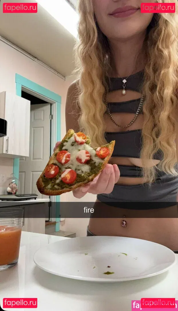 Halia Beamer Onlyfans Photo Gallery 