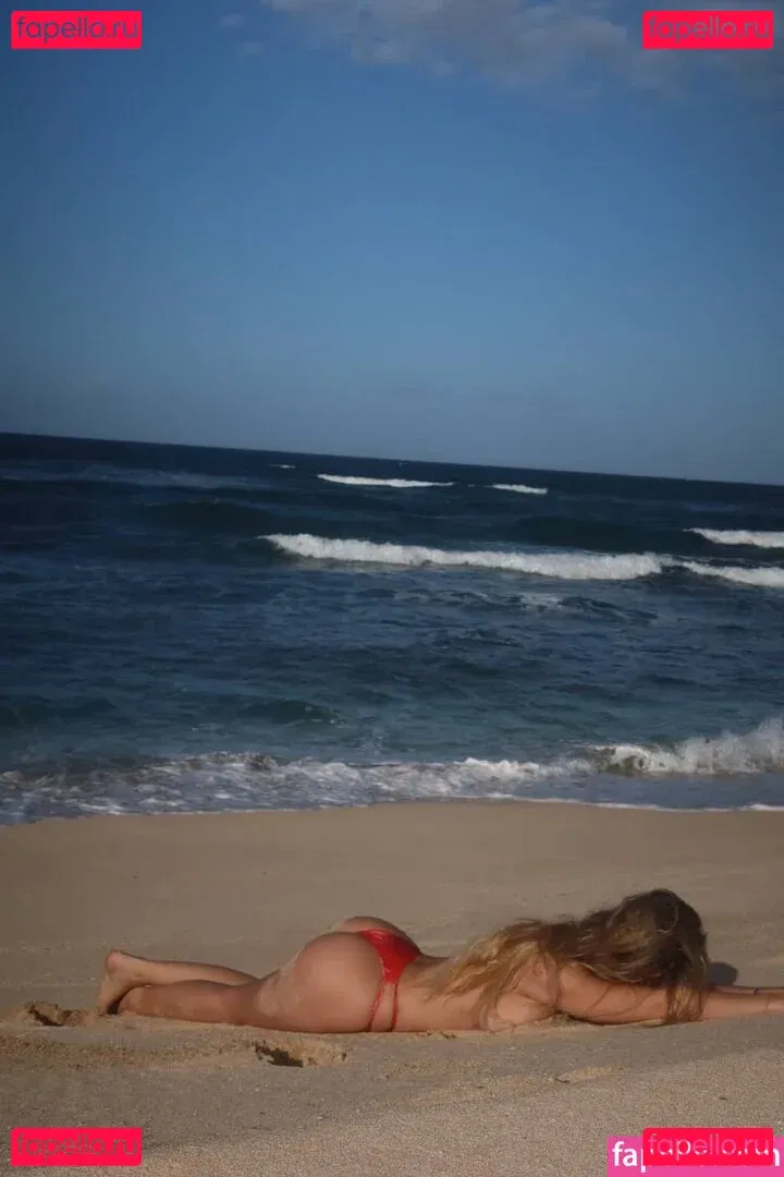 Halia Beamer Onlyfans Photo Gallery 