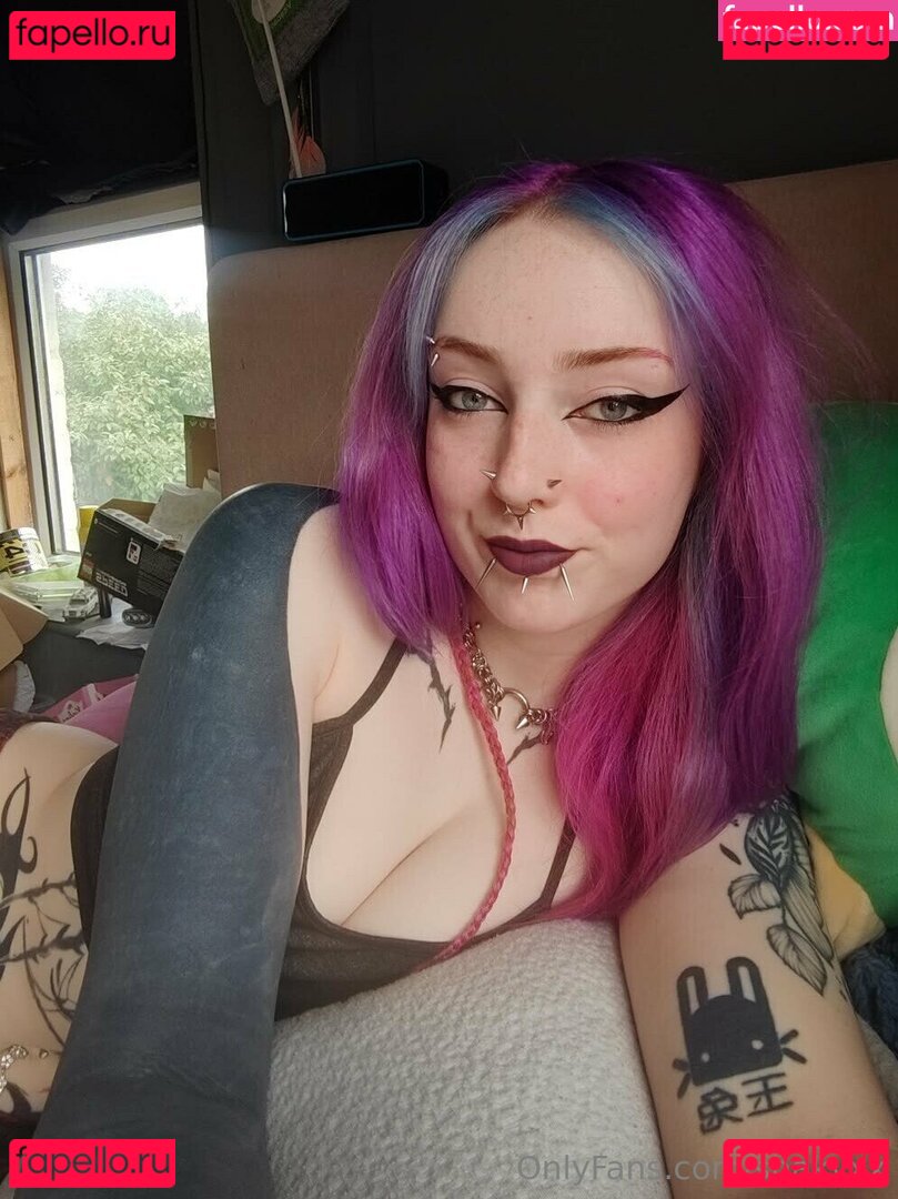 Scarlett / shakyxx Onlyfans Photo Gallery 