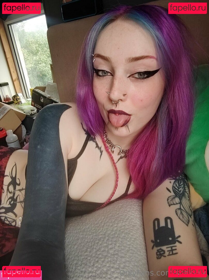 Scarlett / shakyxx Onlyfans Photo Gallery 