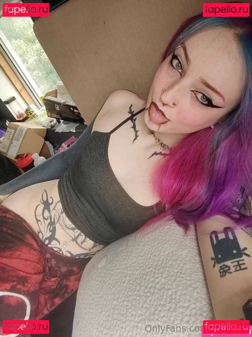 Scarlett / shakyxx Onlyfans Photo Gallery 