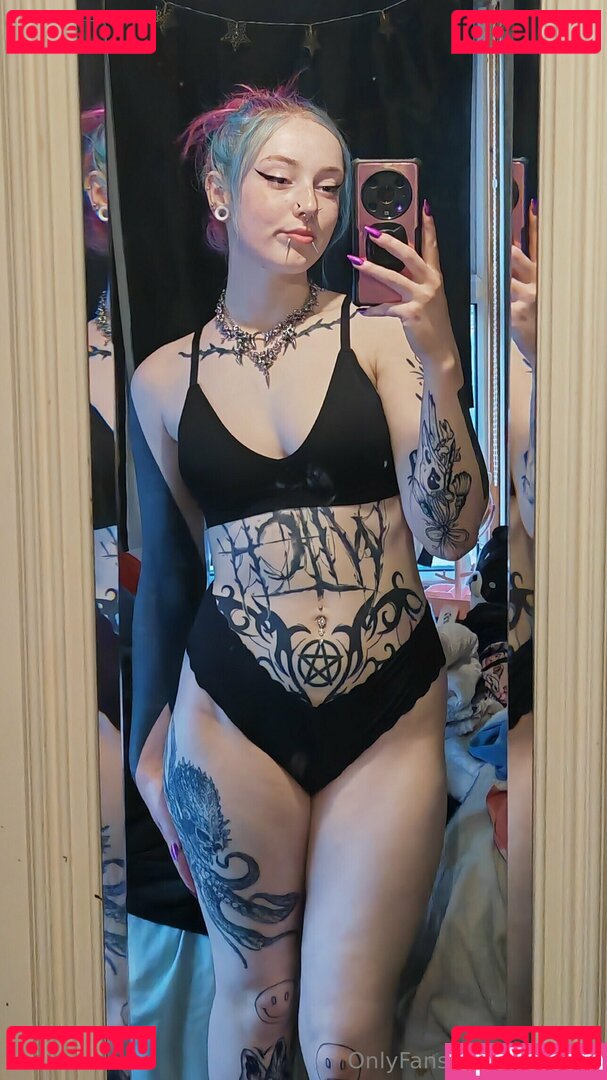 Scarlett / shakyxx Onlyfans Photo Gallery 