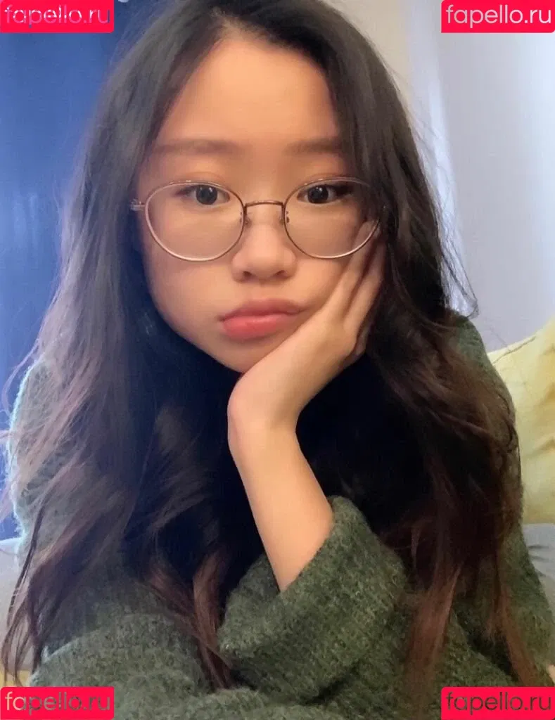 urshortie Onlyfans Photo Gallery 