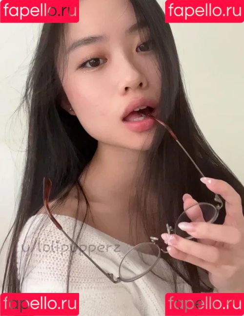 urshortie Onlyfans Photo Gallery 