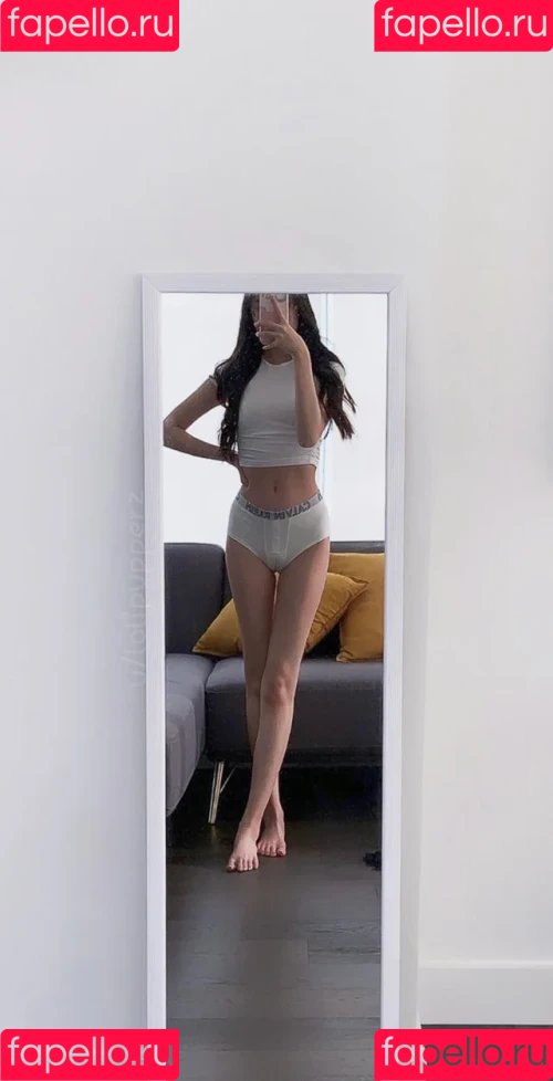 urshortie Onlyfans Photo Gallery 