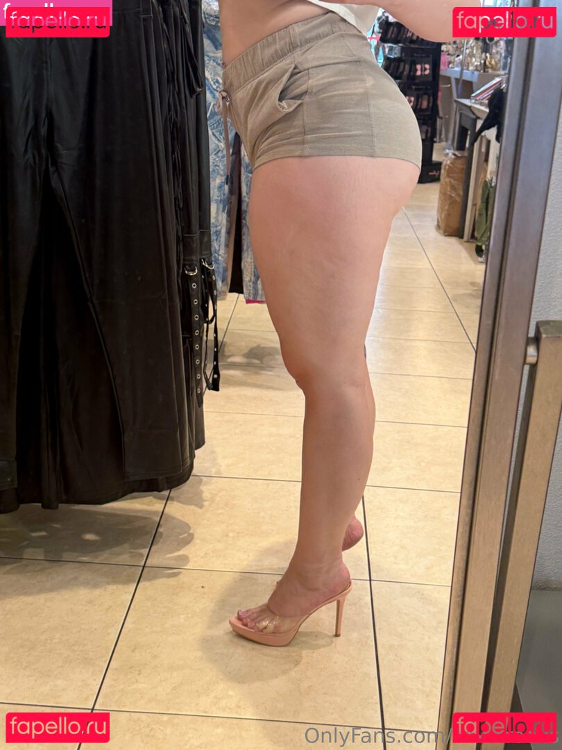 trixibrooks / trixibrooks1 Onlyfans Photo Gallery 