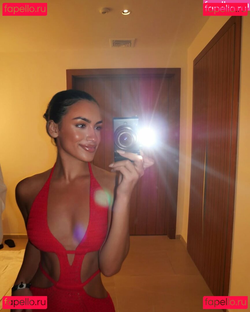 Ariana Barrett / arianaabarrett Onlyfans Photo Gallery 