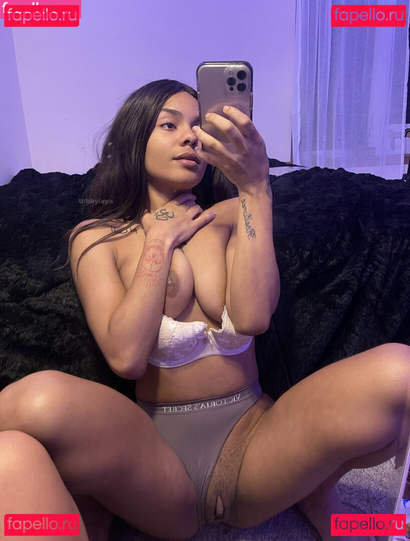/ Yellacole / bbylayxo / bbylxya / bbylxyaa / prettyyellow Onlyfans Photo Gallery 