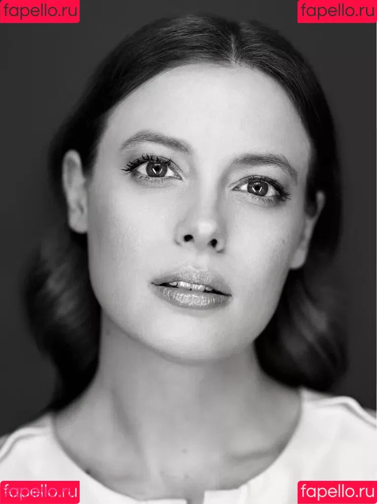 Gillian Jacobs Onlyfans Photo Gallery 