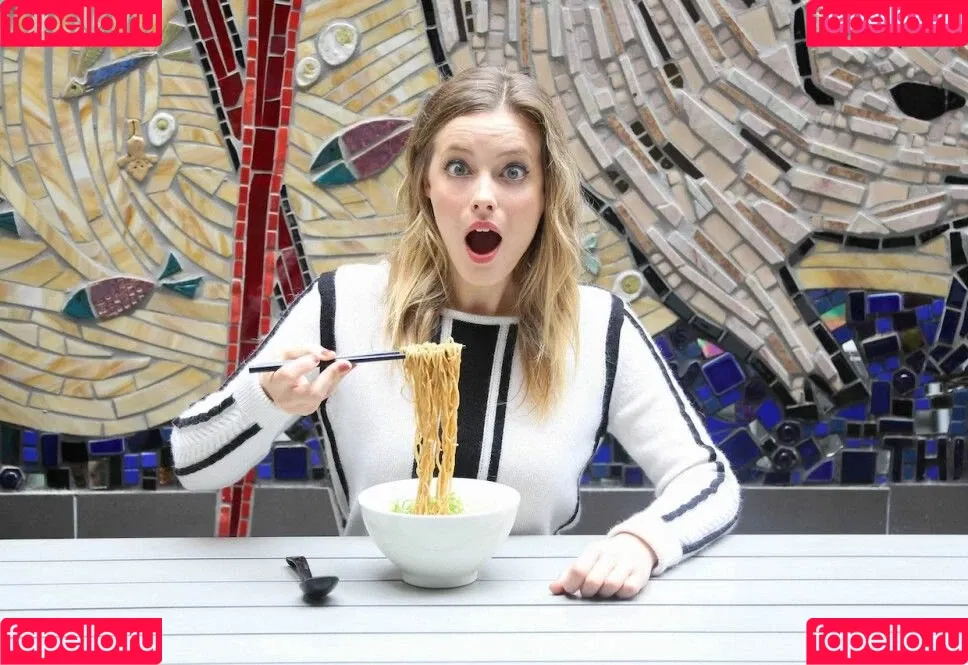 Gillian Jacobs Onlyfans Photo Gallery 