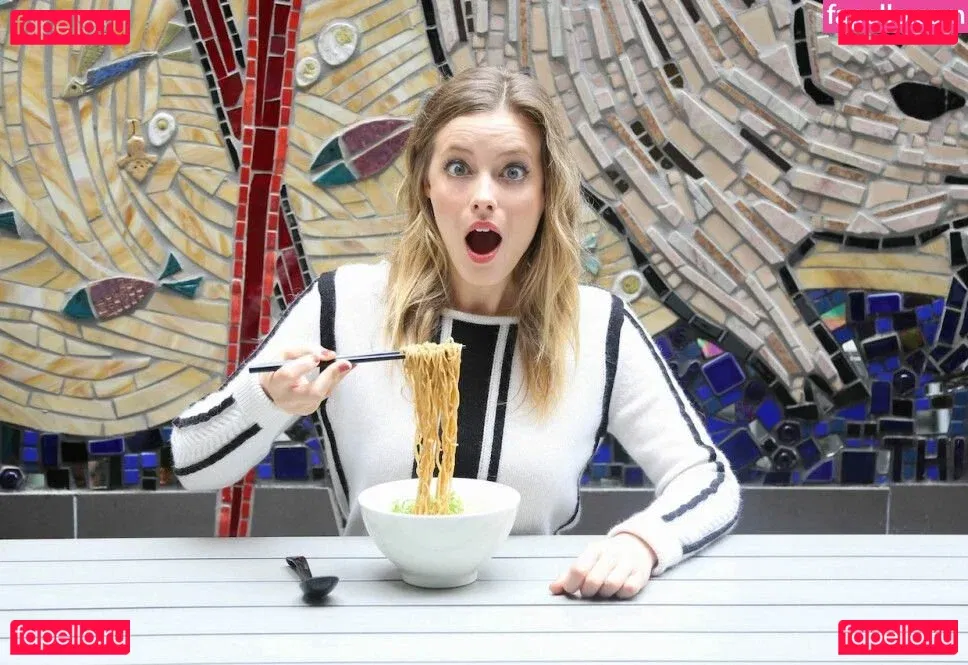 Gillian Jacobs Onlyfans Photo Gallery 