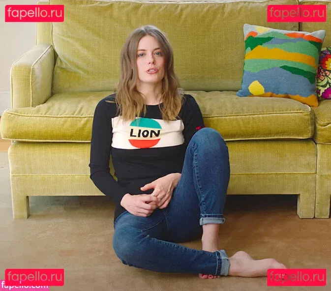 Gillian Jacobs Onlyfans Photo Gallery 