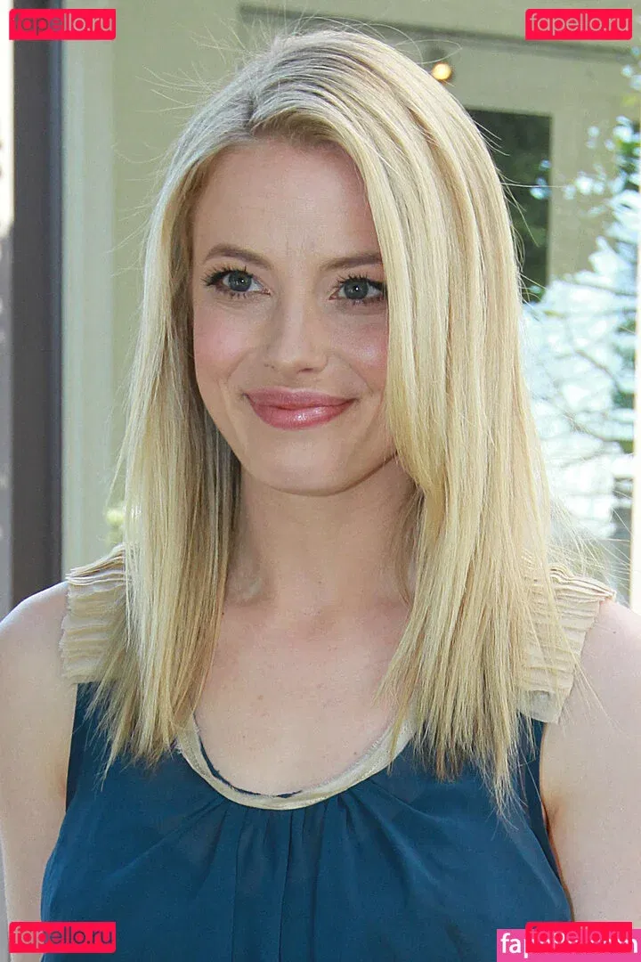 Gillian Jacobs Onlyfans Photo Gallery 