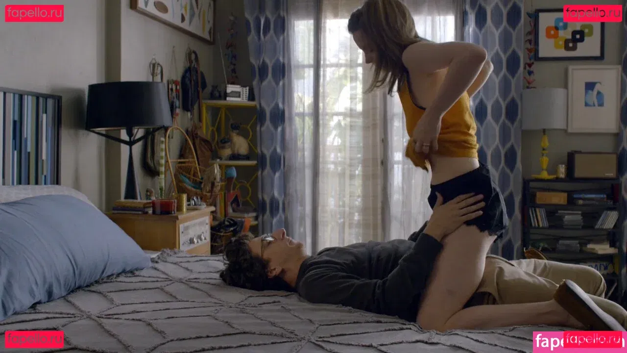 Gillian Jacobs Onlyfans Photo Gallery 