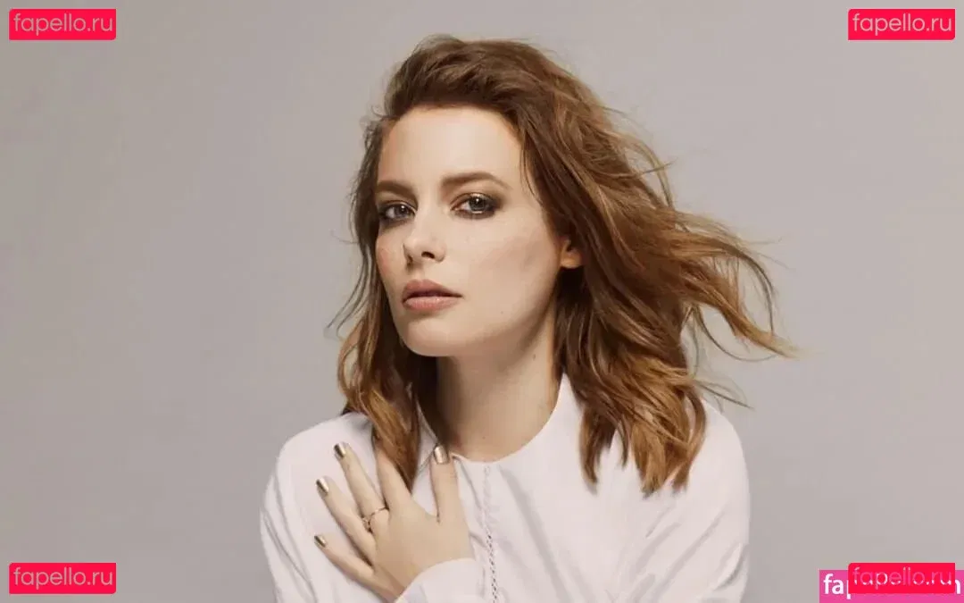 Gillian Jacobs Onlyfans Photo Gallery 