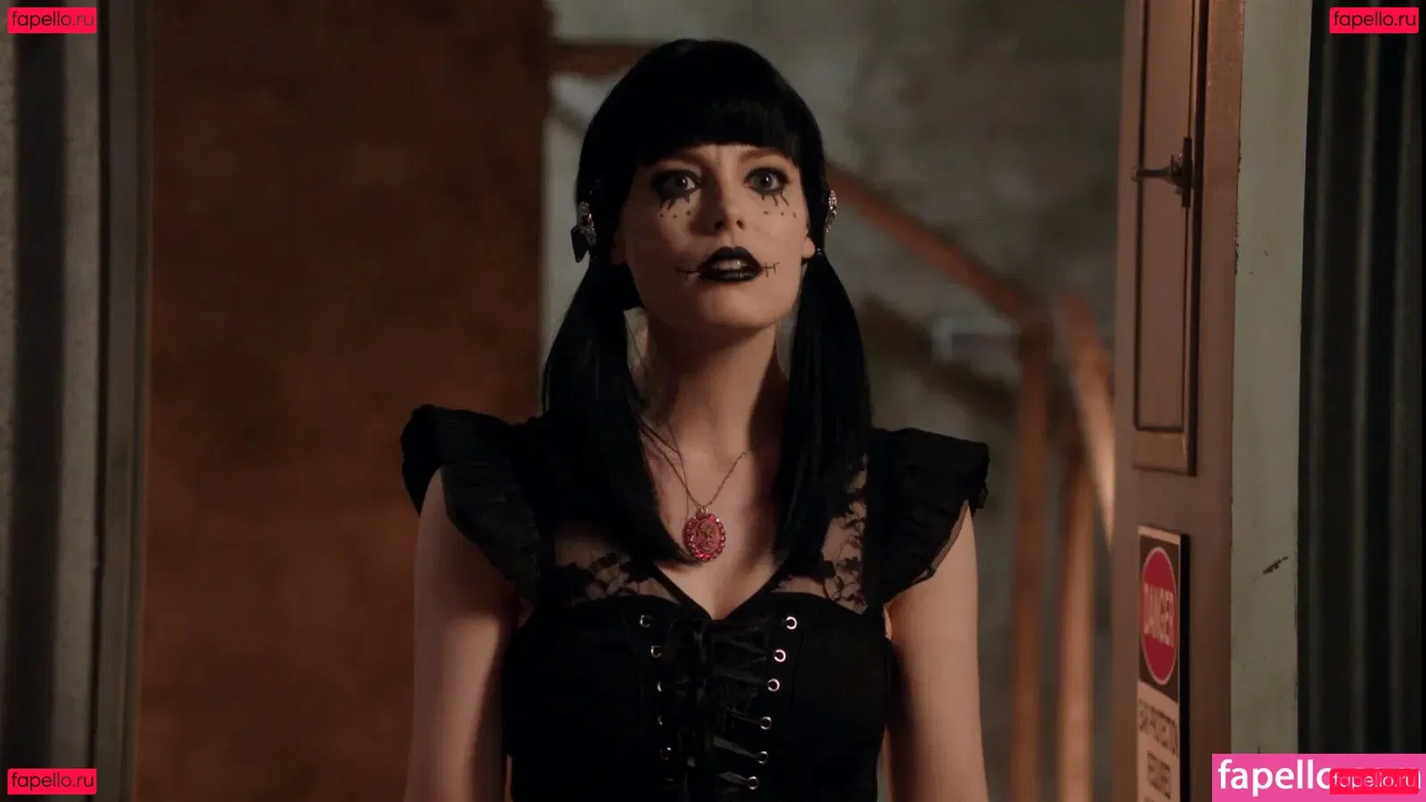 Gillian Jacobs Onlyfans Photo Gallery 