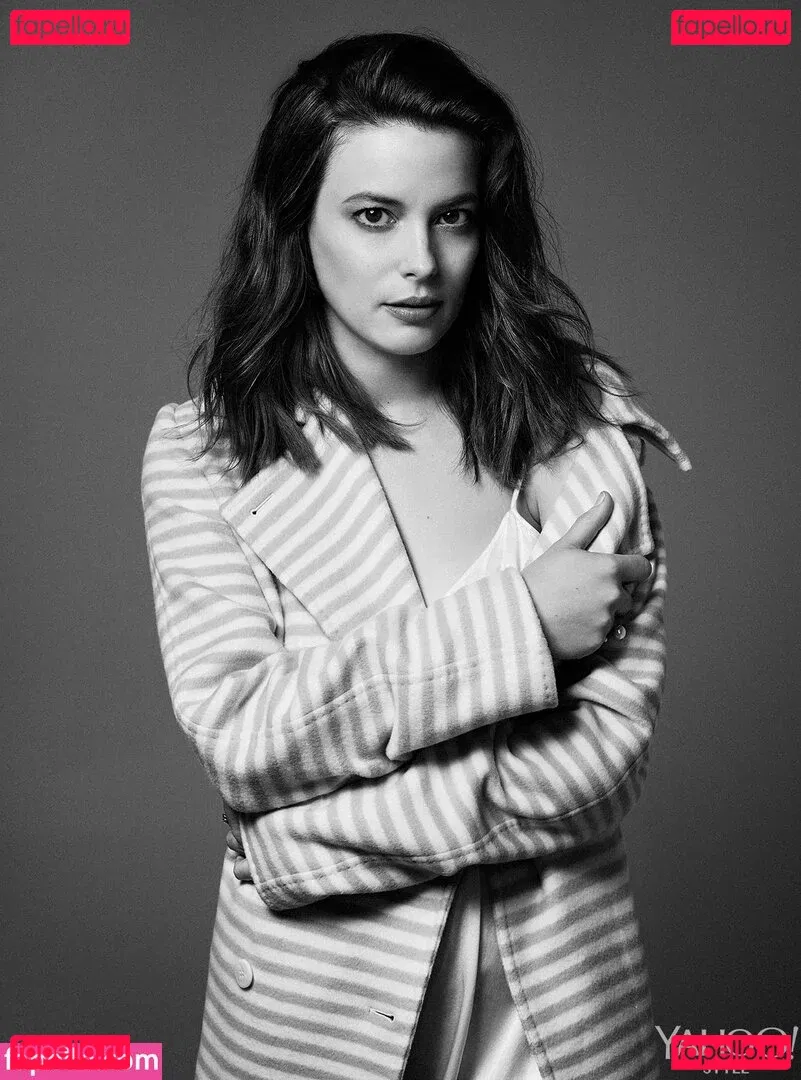 Gillian Jacobs Onlyfans Photo Gallery 