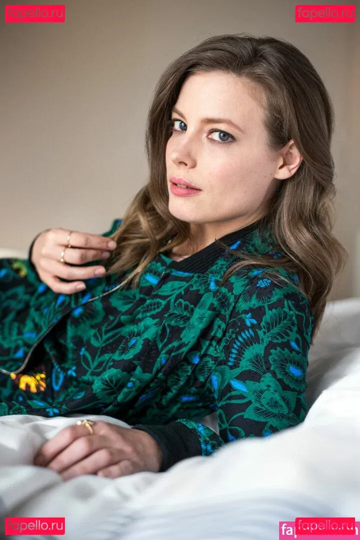 Gillian Jacobs Onlyfans Photo Gallery 