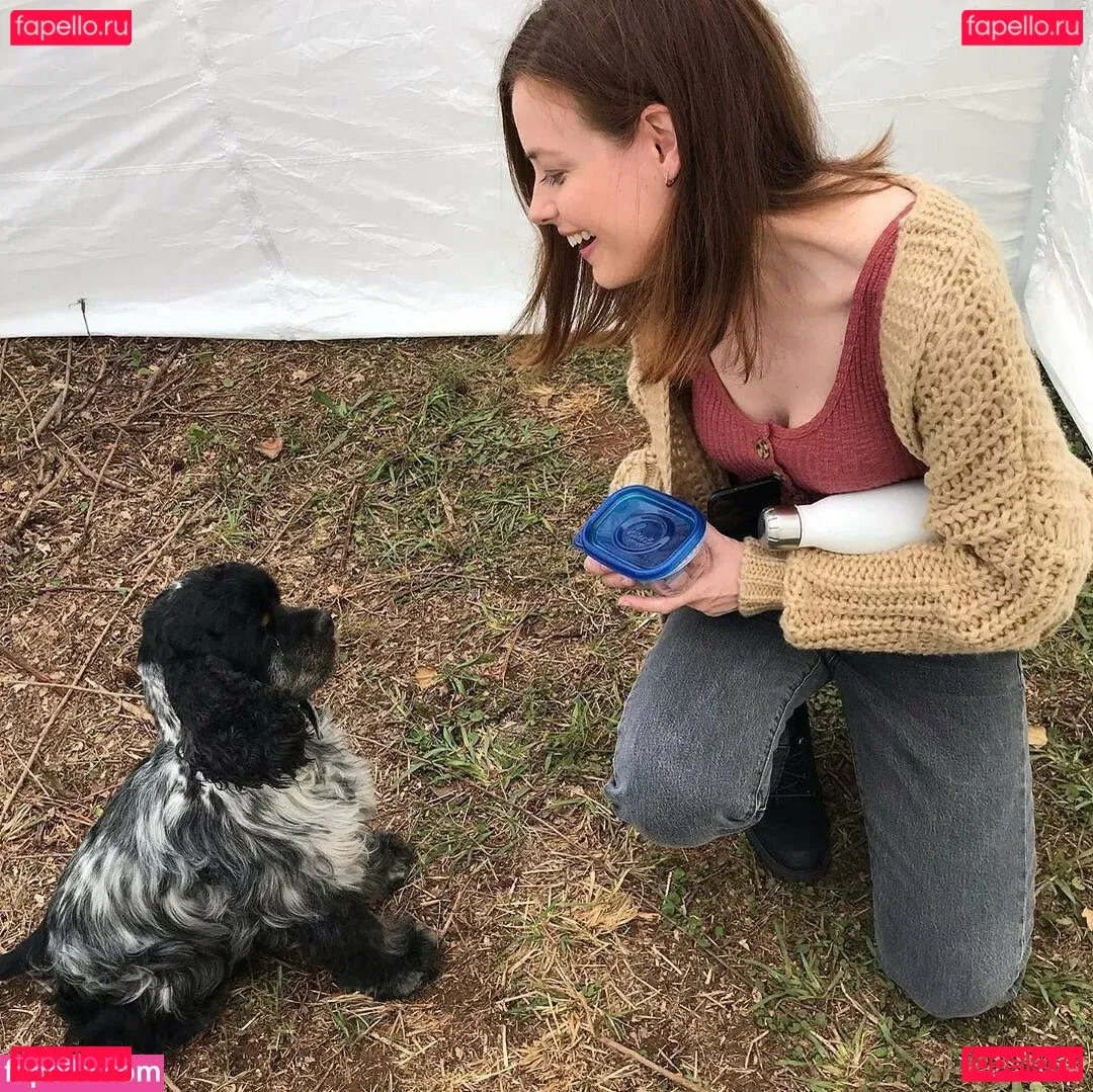 Gillian Jacobs Onlyfans Photo Gallery 