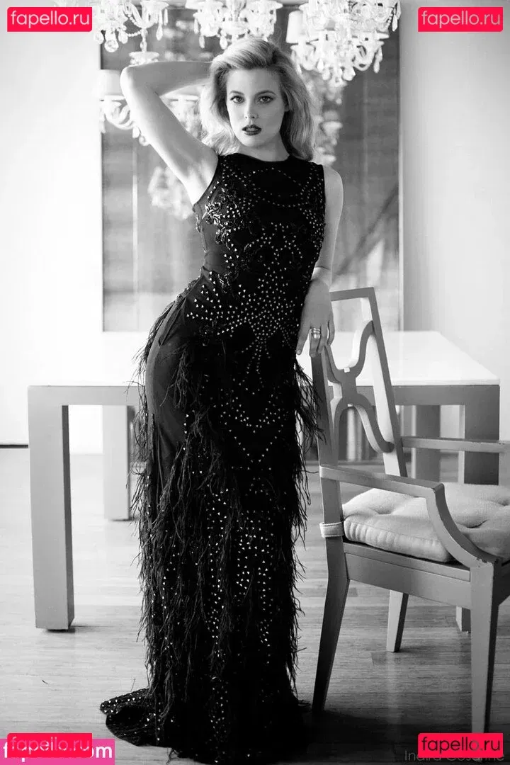 Gillian Jacobs Onlyfans Photo Gallery 