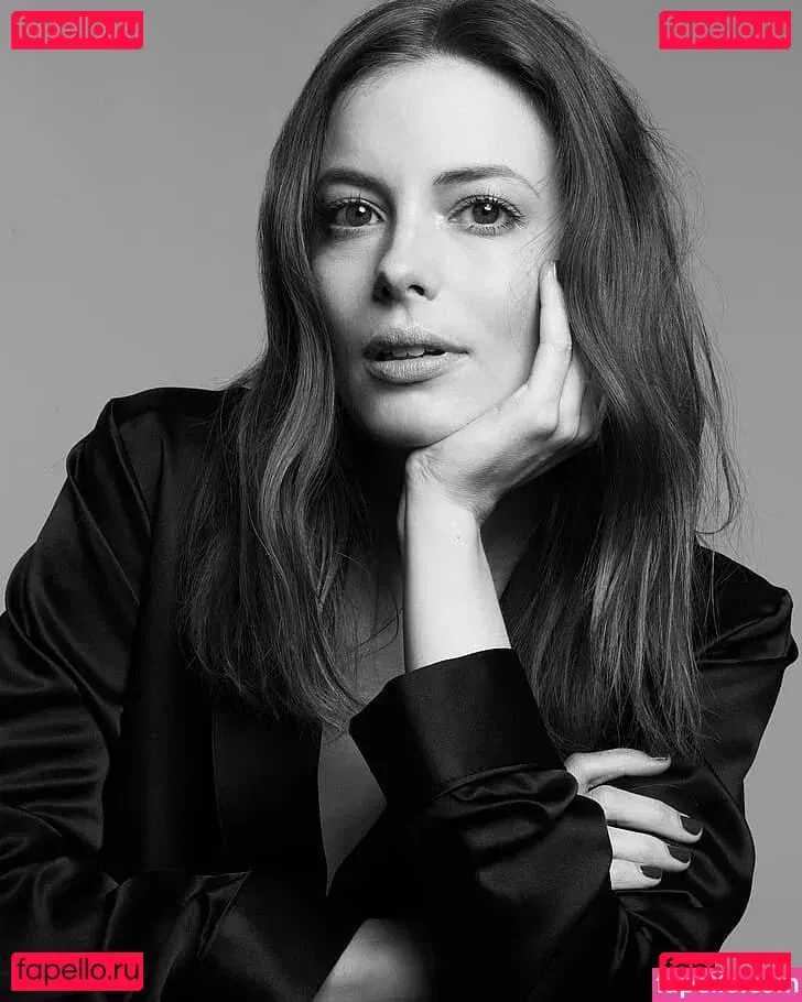 Gillian Jacobs Onlyfans Photo Gallery 