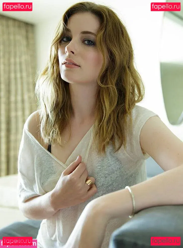 Gillian Jacobs Onlyfans Photo Gallery 