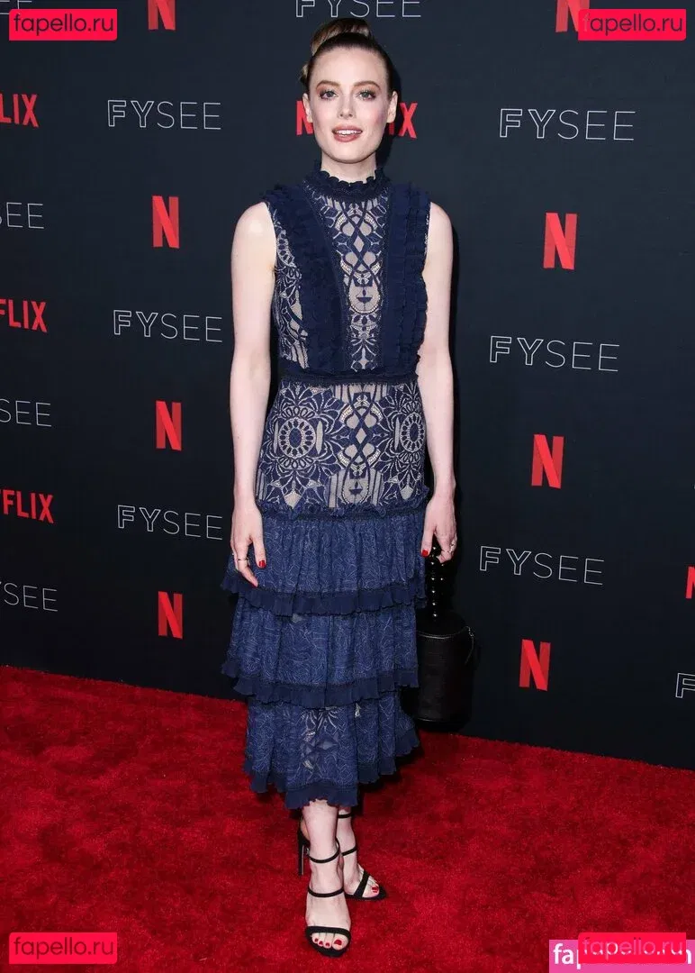 Gillian Jacobs Onlyfans Photo Gallery 