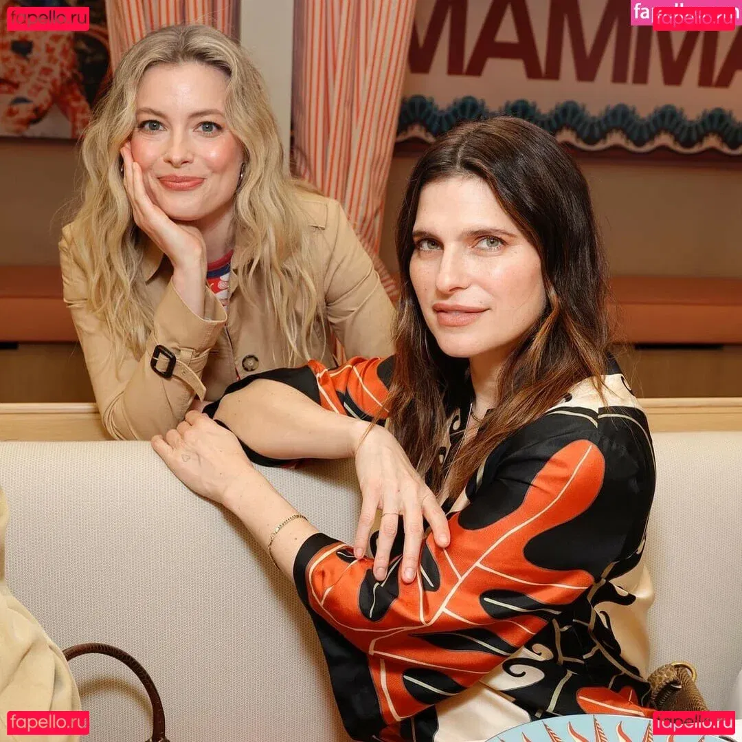 Gillian Jacobs Onlyfans Photo Gallery 