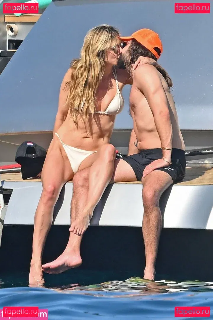 Heidi Klum Onlyfans Photo Gallery 