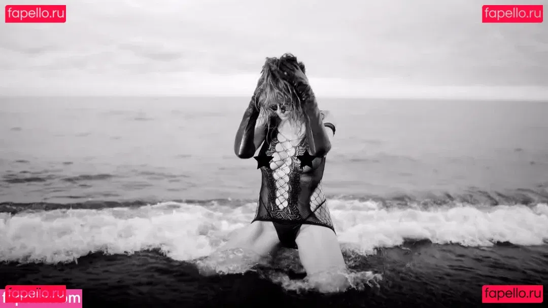 Heidi Klum Onlyfans Photo Gallery 