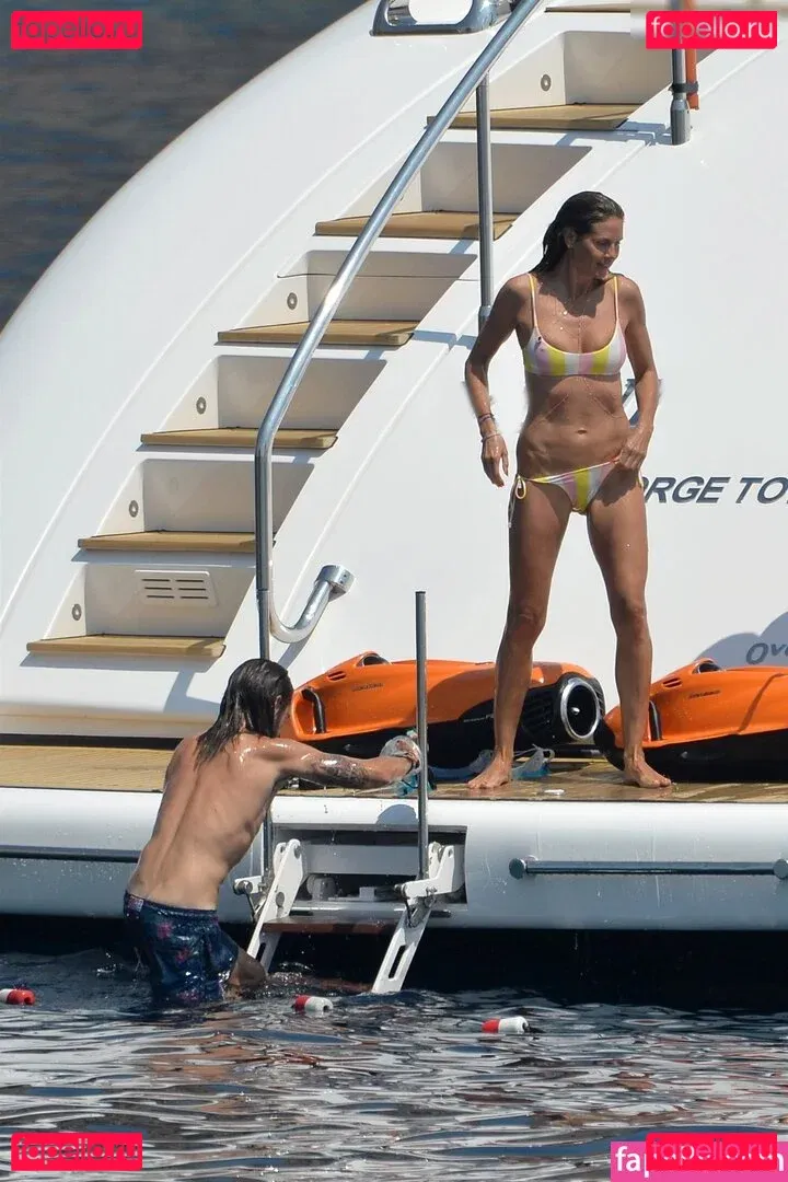 Heidi Klum Onlyfans Photo Gallery 