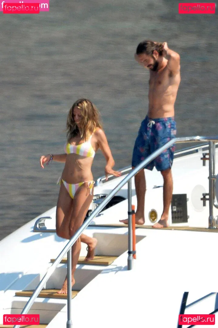 Heidi Klum Onlyfans Photo Gallery 