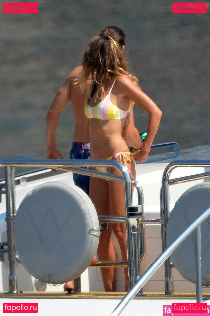 Heidi Klum Onlyfans Photo Gallery 