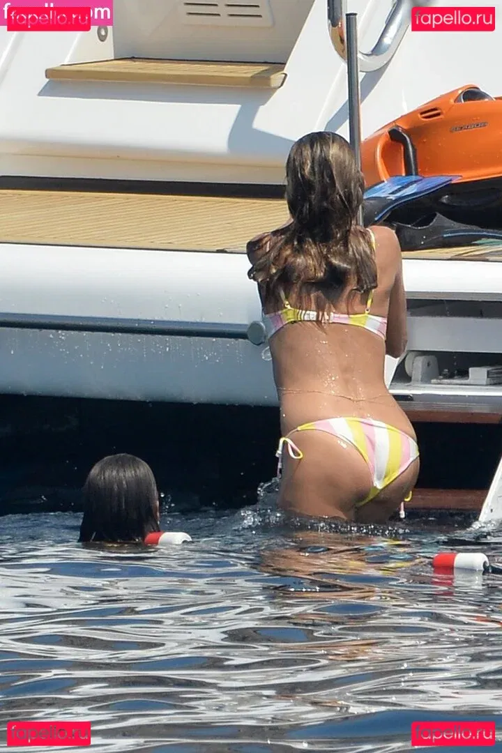 Heidi Klum Onlyfans Photo Gallery 