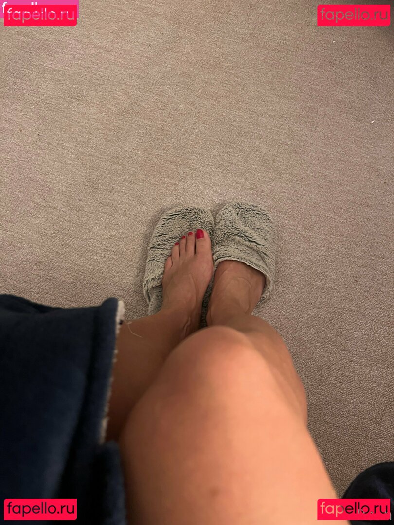 cheekysoles333 / chelsiejayy Onlyfans Photo Gallery 