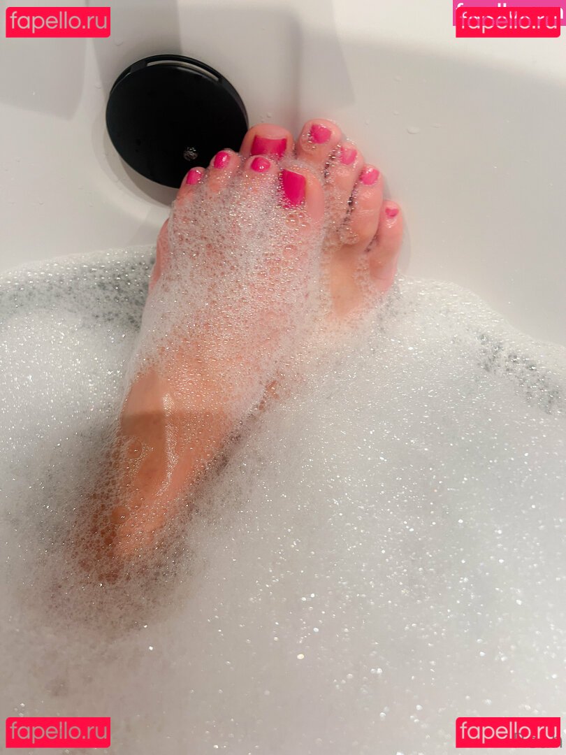 cheekysoles333 / chelsiejayy Onlyfans Photo Gallery 