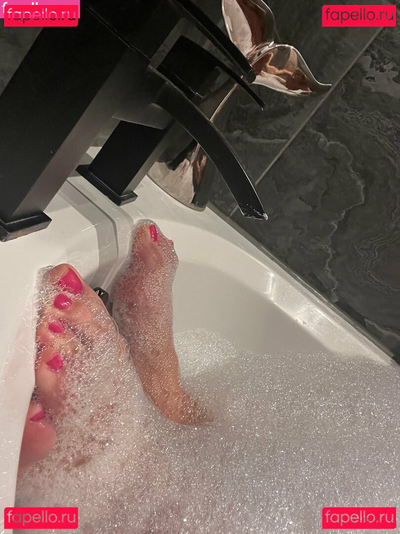 cheekysoles333 / chelsiejayy Onlyfans Photo Gallery 