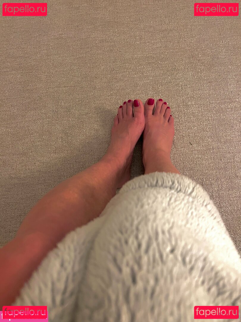 cheekysoles333 / chelsiejayy Onlyfans Photo Gallery 